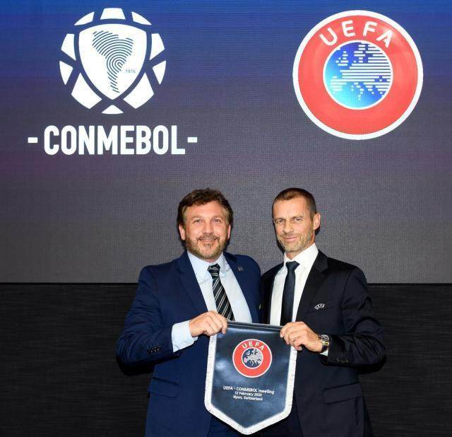 1640081014668062964.jpg b7100acd-7c9f-4305-b40a-2c8c718f4c4c.jpg