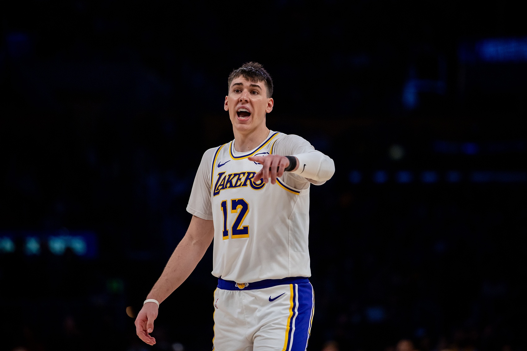 爱游戏官网-拉拉维亚谈全勤：一旦跨过某个临界点 心态就是一门心思抗到底